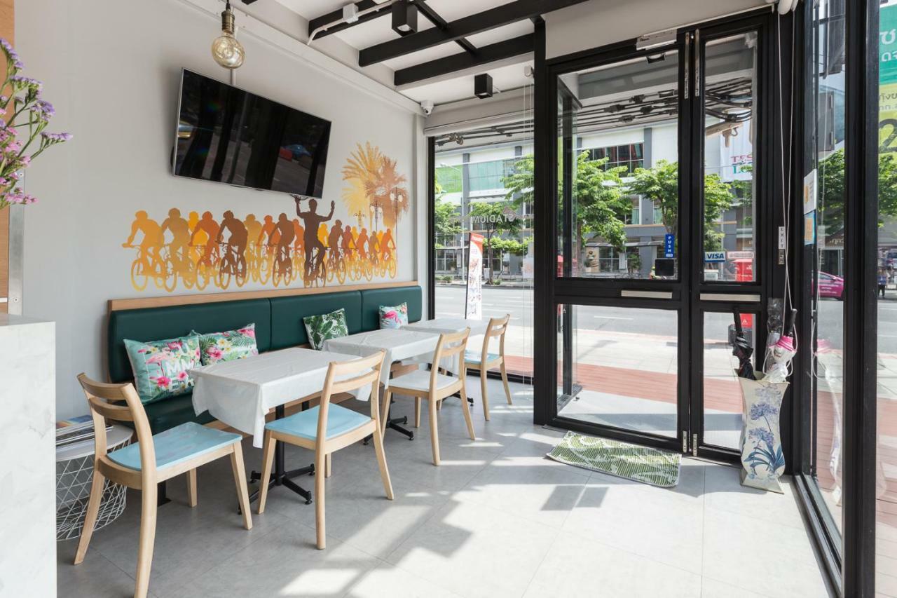 Siam Stadium Hostel Бангкок Экстерьер фото